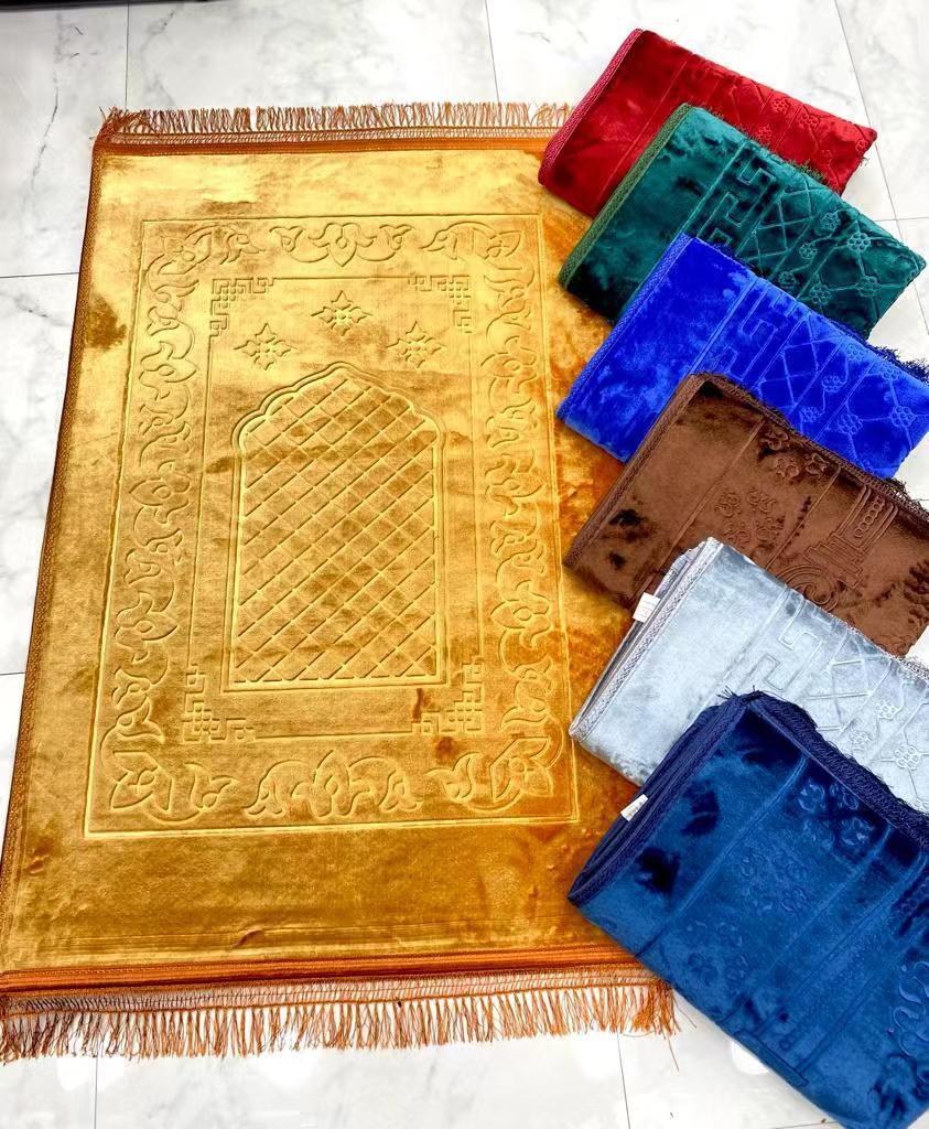 Raschel Embossed Prayer Mat with Tassels – Soft & Elegant