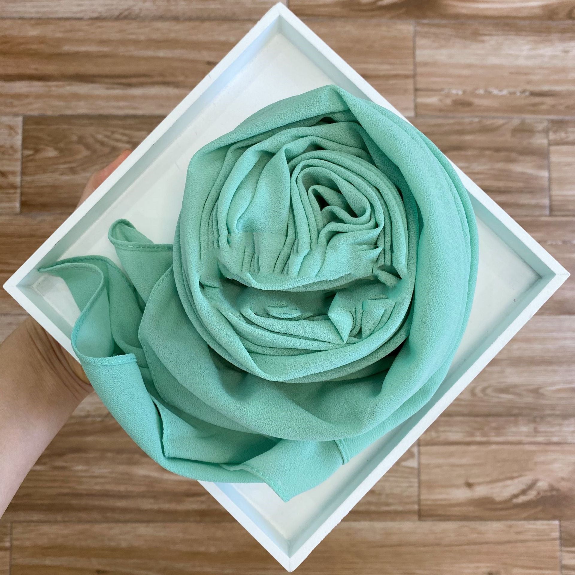 Women's Pearl Chiffon Hijab – Solid Color Scarf
