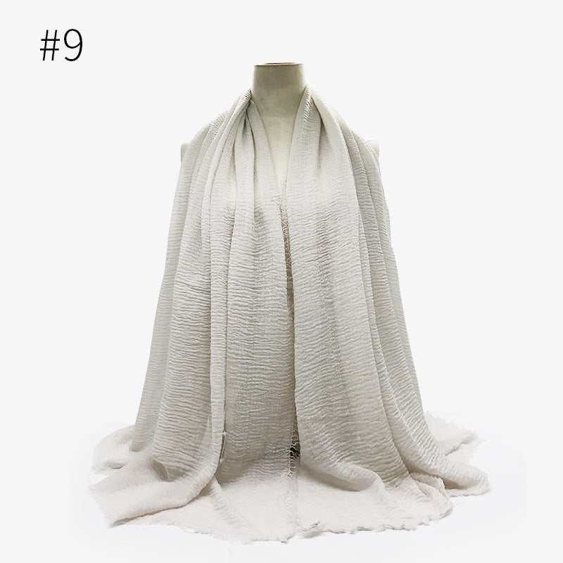 Soft Bubble Cotton Hijab with Fringes – Elegant & Cozy