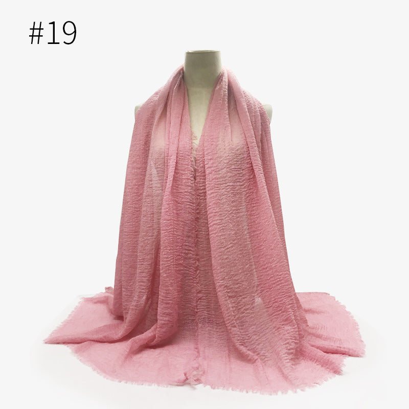 Soft Bubble Cotton Hijab with Fringes – Elegant & Cozy