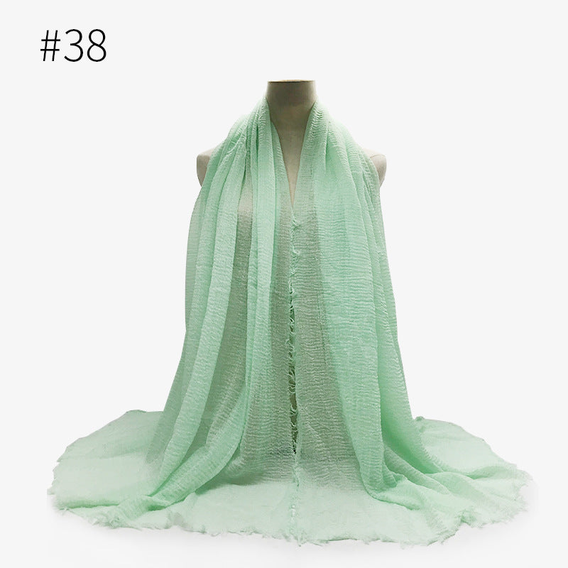 Soft Bubble Cotton Hijab with Fringes – Elegant & Cozy