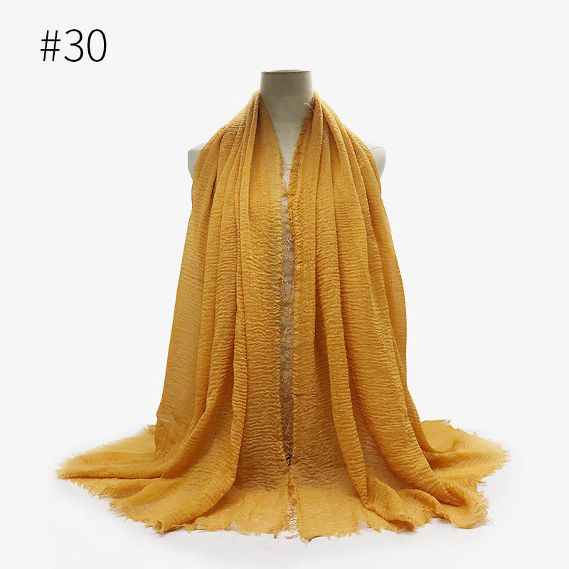 Soft Bubble Cotton Hijab with Fringes – Elegant & Cozy