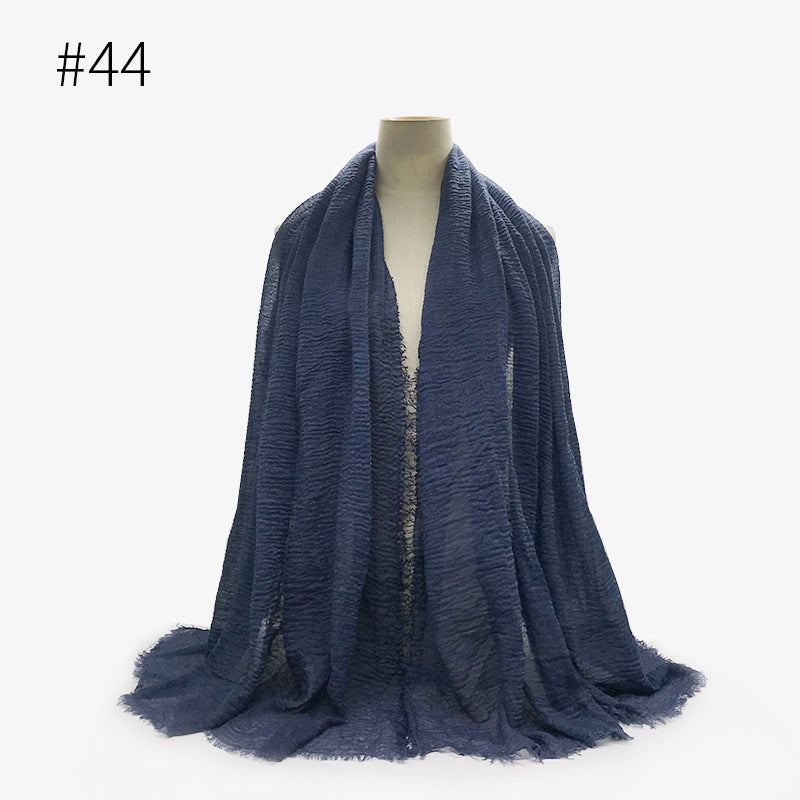 Soft Bubble Cotton Hijab with Fringes – Elegant & Cozy