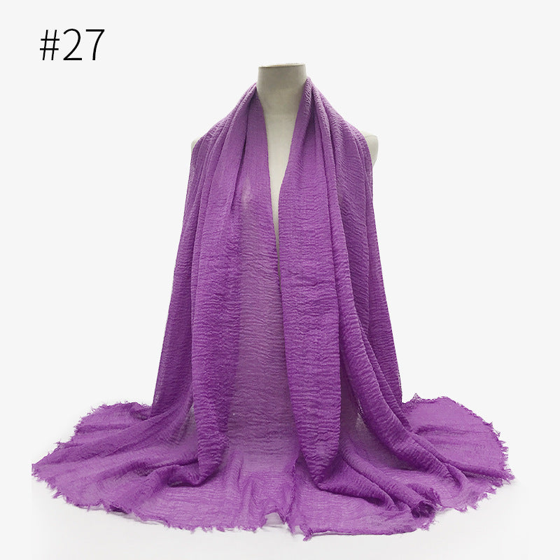 Soft Bubble Cotton Hijab with Fringes – Elegant & Cozy
