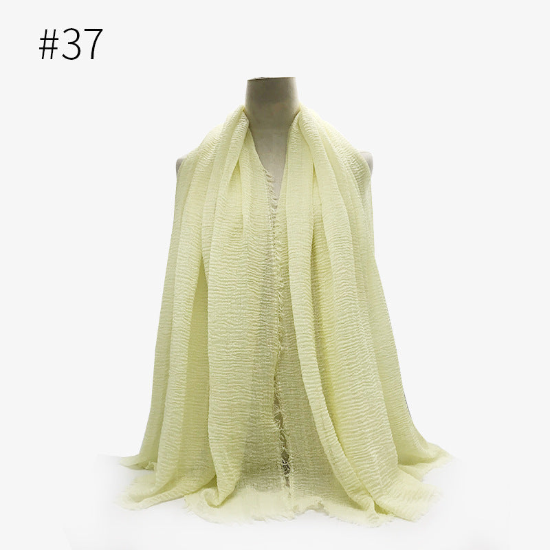 Soft Bubble Cotton Hijab with Fringes – Elegant & Cozy