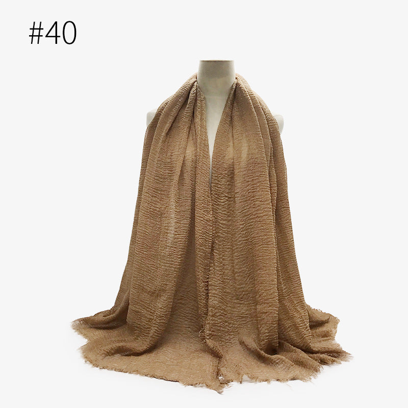 Soft Bubble Cotton Hijab with Fringes – Elegant & Cozy