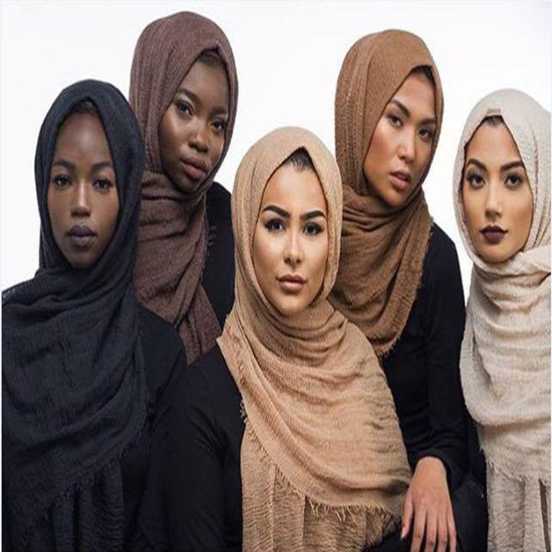 Soft Bubble Cotton Hijab with Fringes – Elegant & Cozy