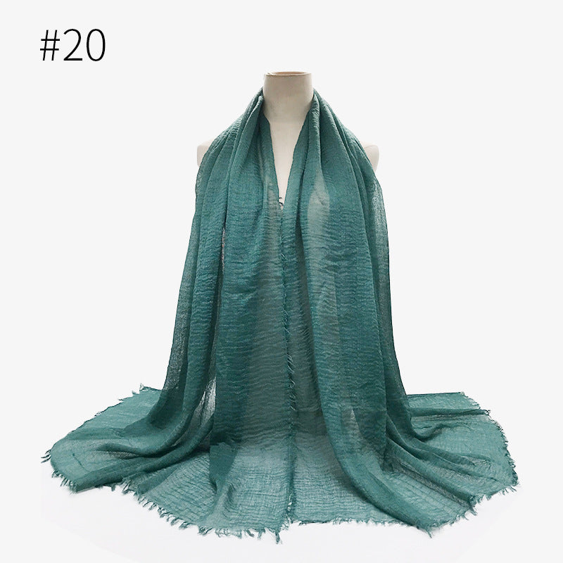 Soft Bubble Cotton Hijab with Fringes – Elegant & Cozy