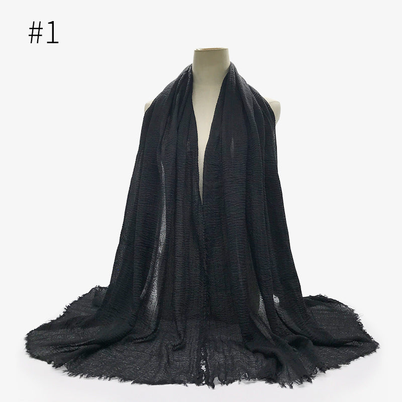 Soft Bubble Cotton Hijab with Fringes – Elegant & Cozy
