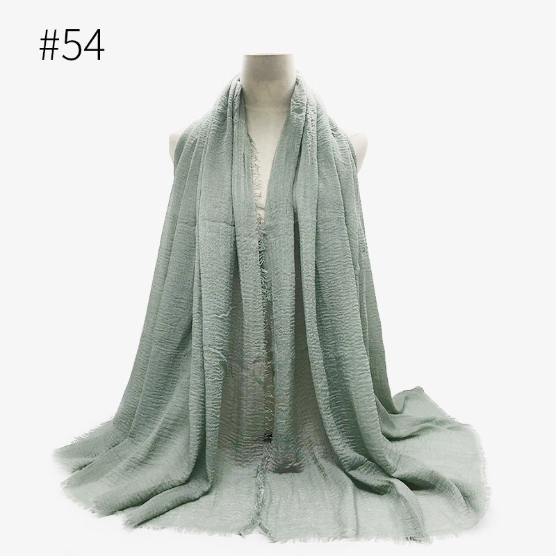 Soft Bubble Cotton Hijab with Fringes – Elegant & Cozy