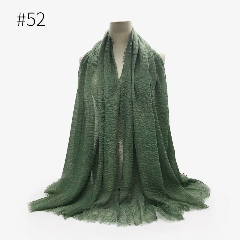 Soft Bubble Cotton Hijab with Fringes – Elegant & Cozy