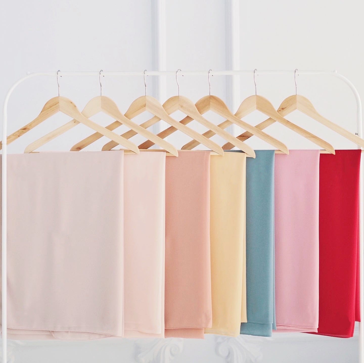 Women's Pearl Chiffon Hijab – Solid Color Scarf