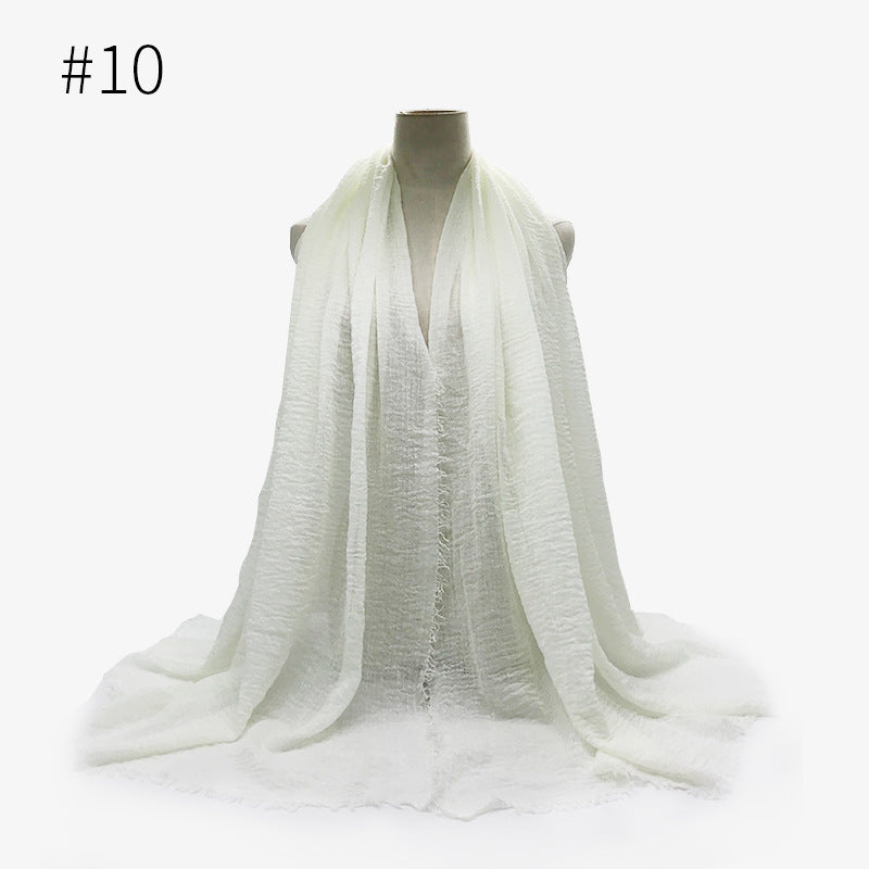 Soft Bubble Cotton Hijab with Fringes – Elegant & Cozy