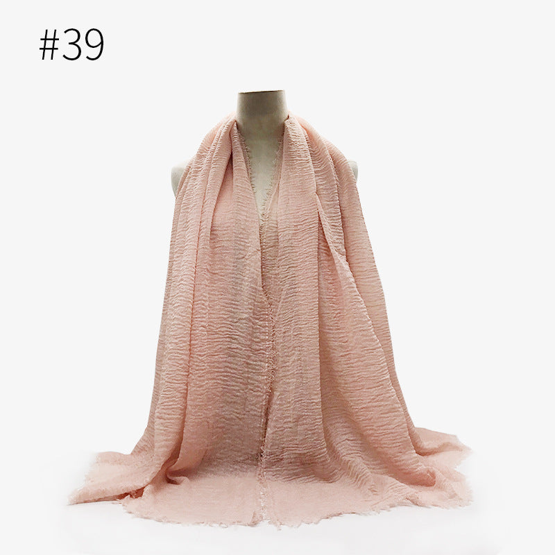 Soft Bubble Cotton Hijab with Fringes – Elegant & Cozy
