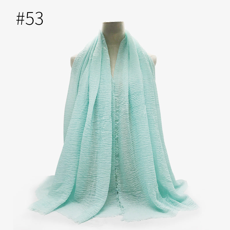 Soft Bubble Cotton Hijab with Fringes – Elegant & Cozy
