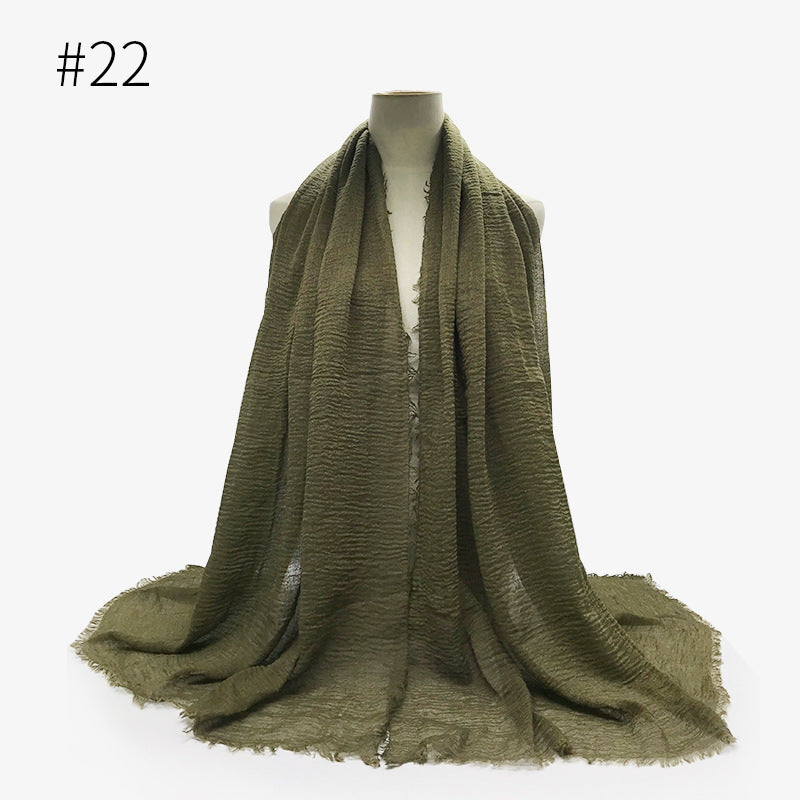 Soft Bubble Cotton Hijab with Fringes – Elegant & Cozy