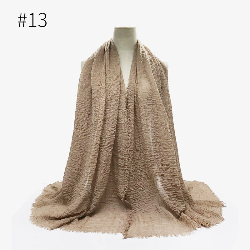Soft Bubble Cotton Hijab with Fringes – Elegant & Cozy