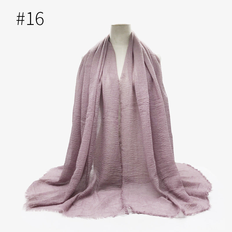 Soft Bubble Cotton Hijab with Fringes – Elegant & Cozy