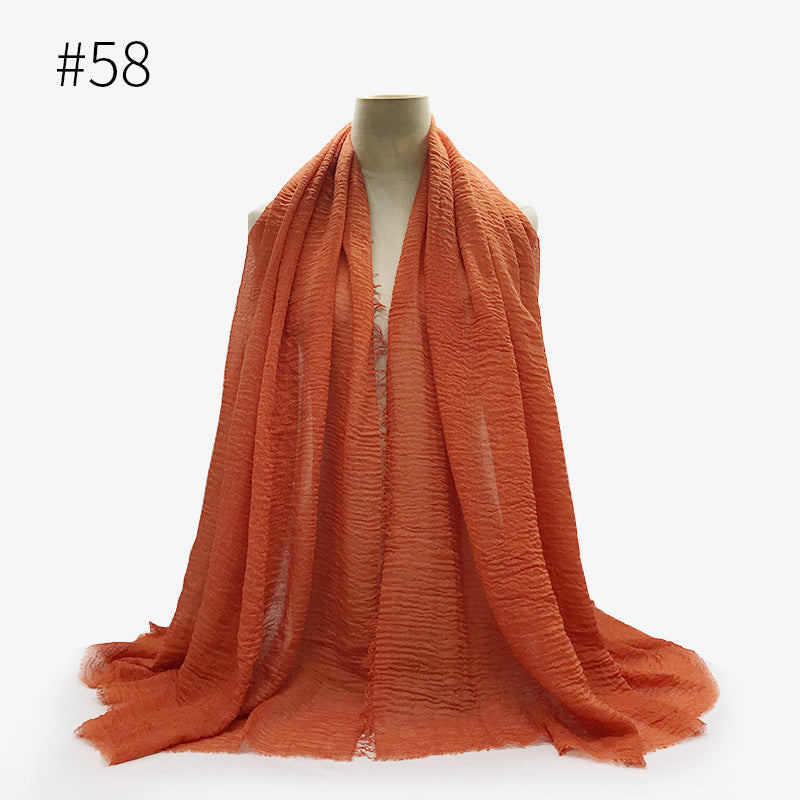 Soft Bubble Cotton Hijab with Fringes – Elegant & Cozy